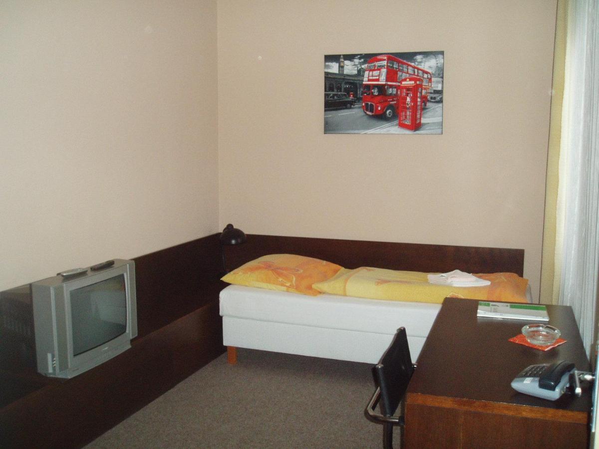 Hotel Bila Ruze Brno Buitenkant foto