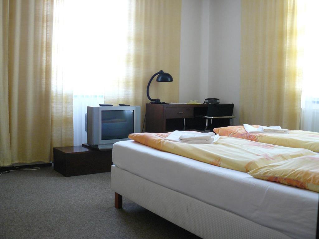 Hotel Bila Ruze Brno Kamer foto